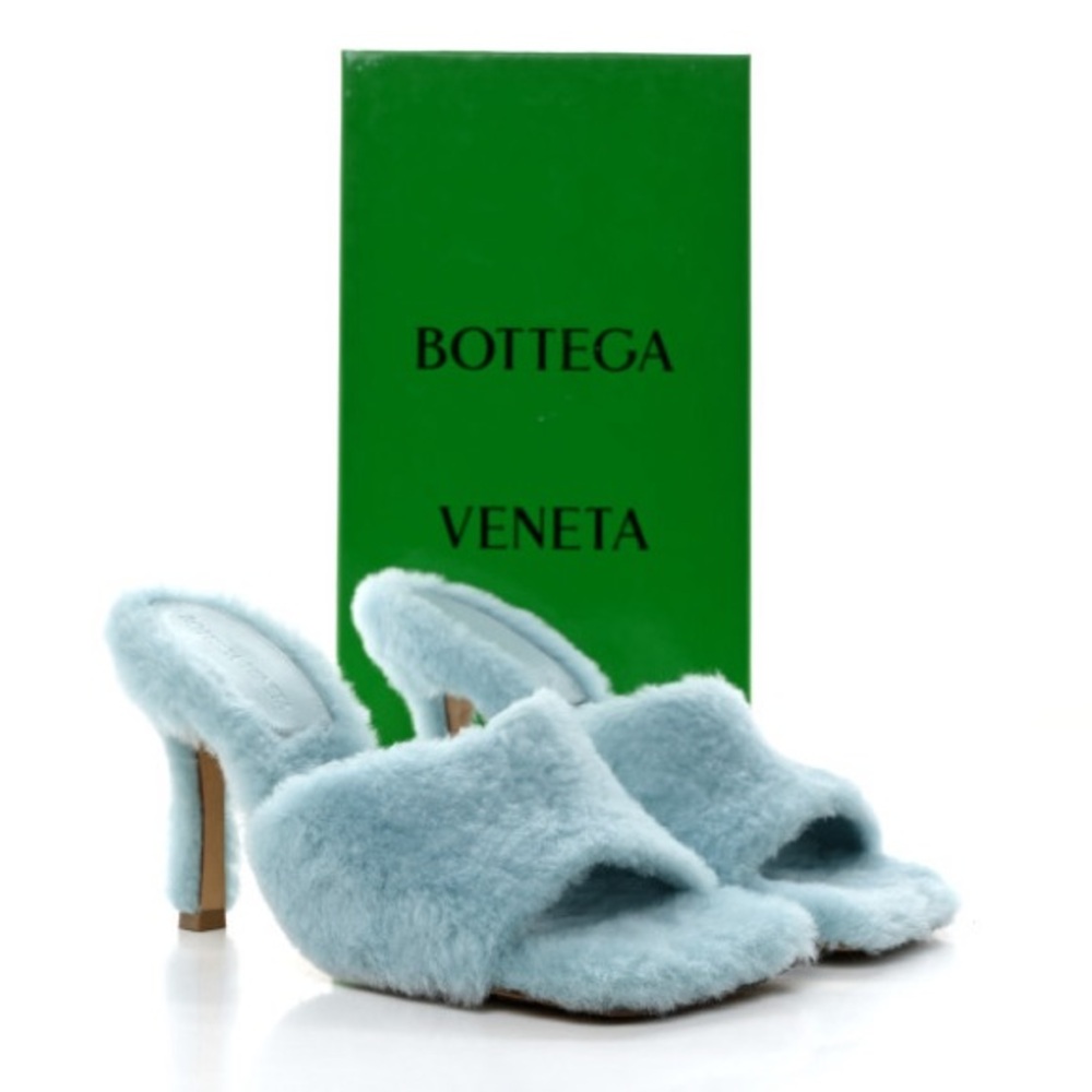 Bottega Veneta blue fur sandals (brand new)